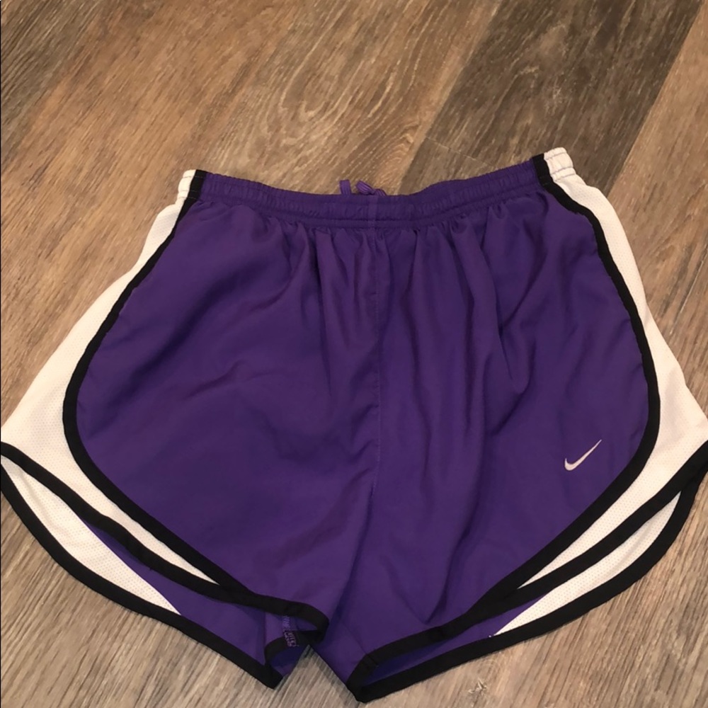 Nike women’s running shorts